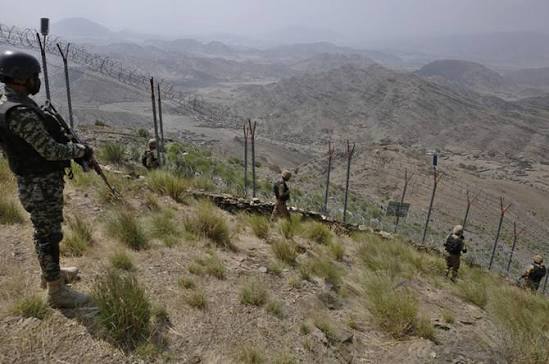 Pak Army destroys Afghan Taliban posts