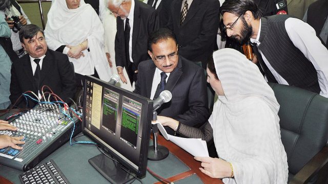 Peshawar High Court grants bail to PTI activists held under MPO